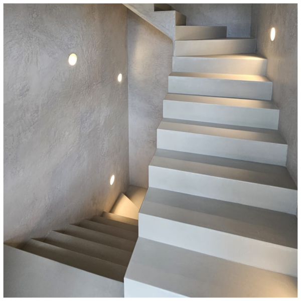 Mikrocement epoksydowy na schody – Zestaw 10m² | Jednolity Efekt